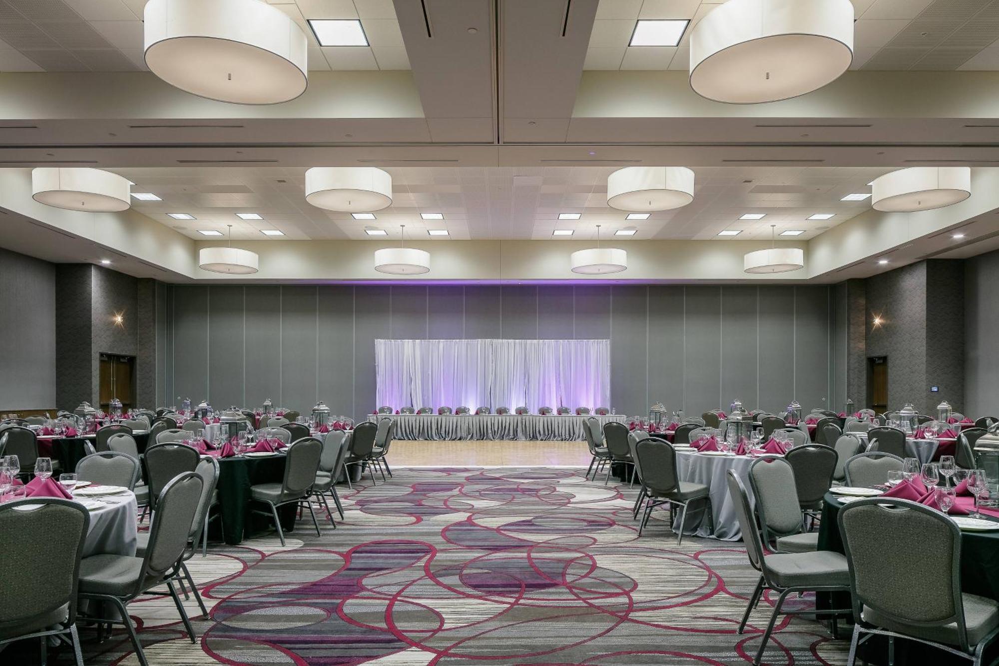Courtyard By Marriott Omaha Bellevue At Beardmore Event Center Экстерьер фото