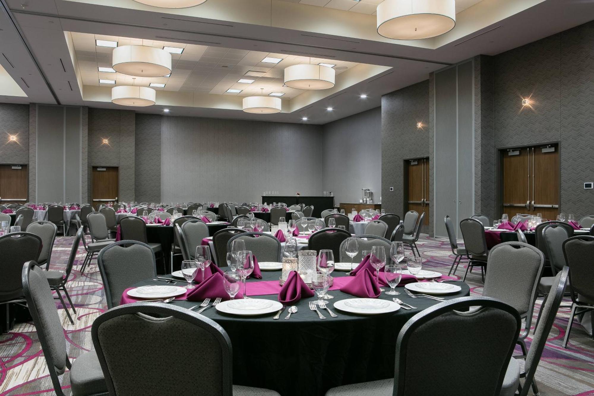 Courtyard By Marriott Omaha Bellevue At Beardmore Event Center Экстерьер фото