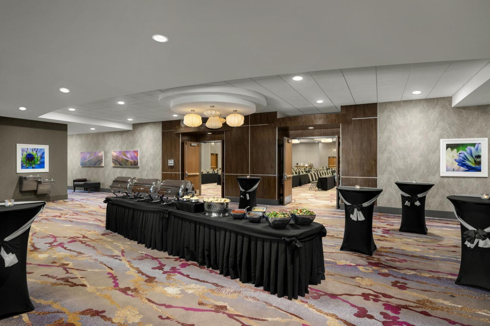 Courtyard By Marriott Omaha Bellevue At Beardmore Event Center Экстерьер фото