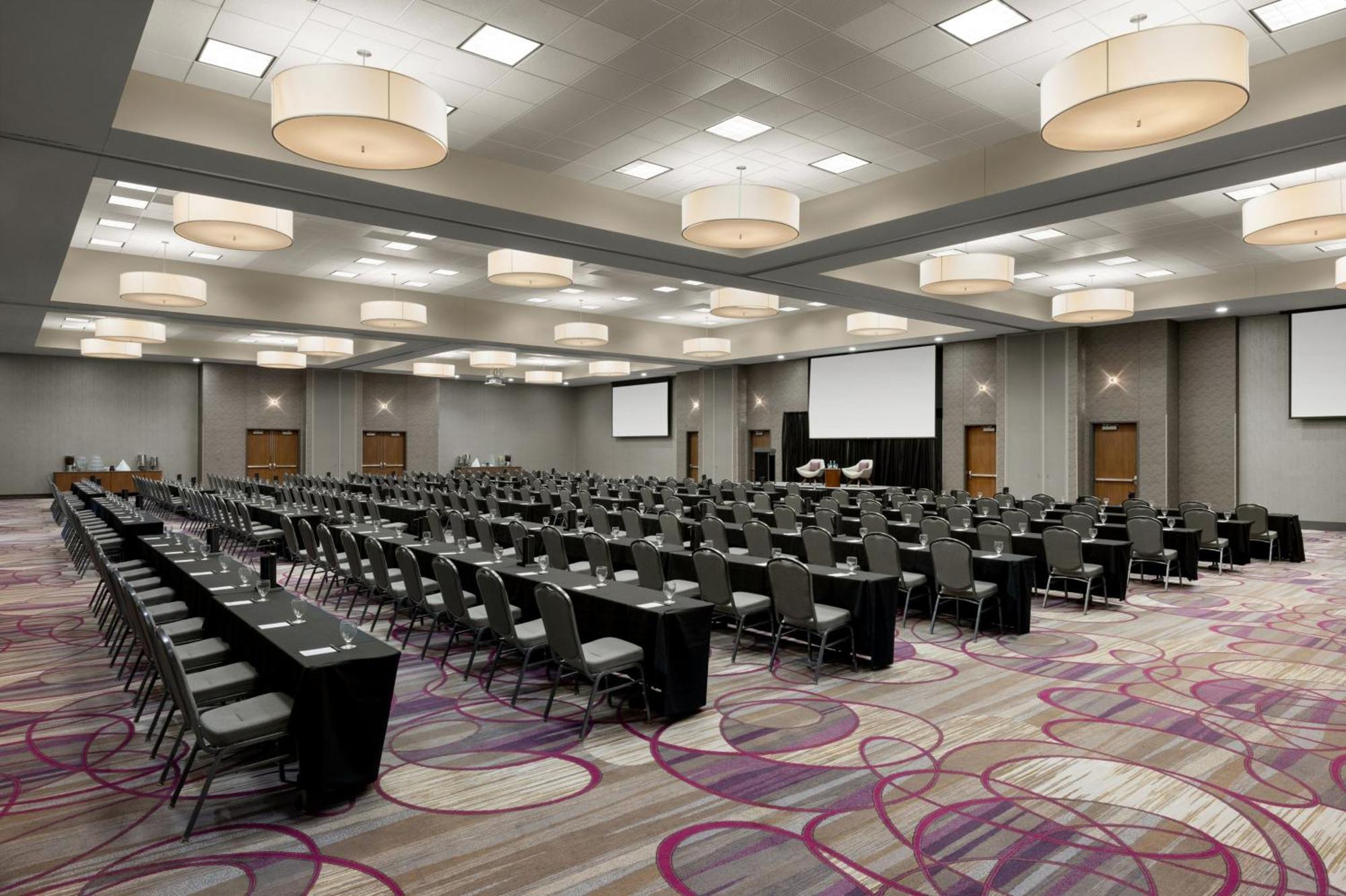 Courtyard By Marriott Omaha Bellevue At Beardmore Event Center Экстерьер фото