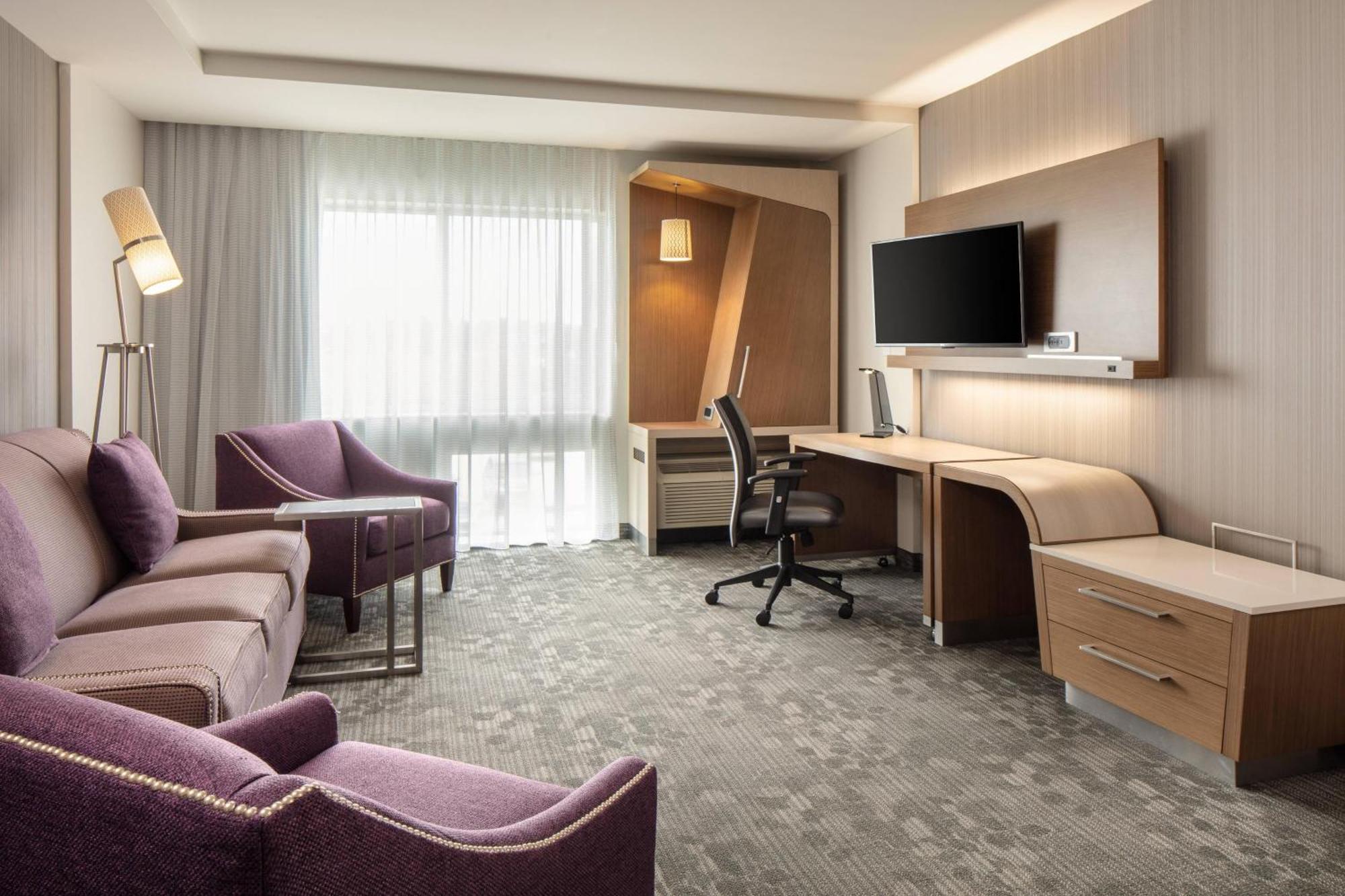 Courtyard By Marriott Omaha Bellevue At Beardmore Event Center Экстерьер фото