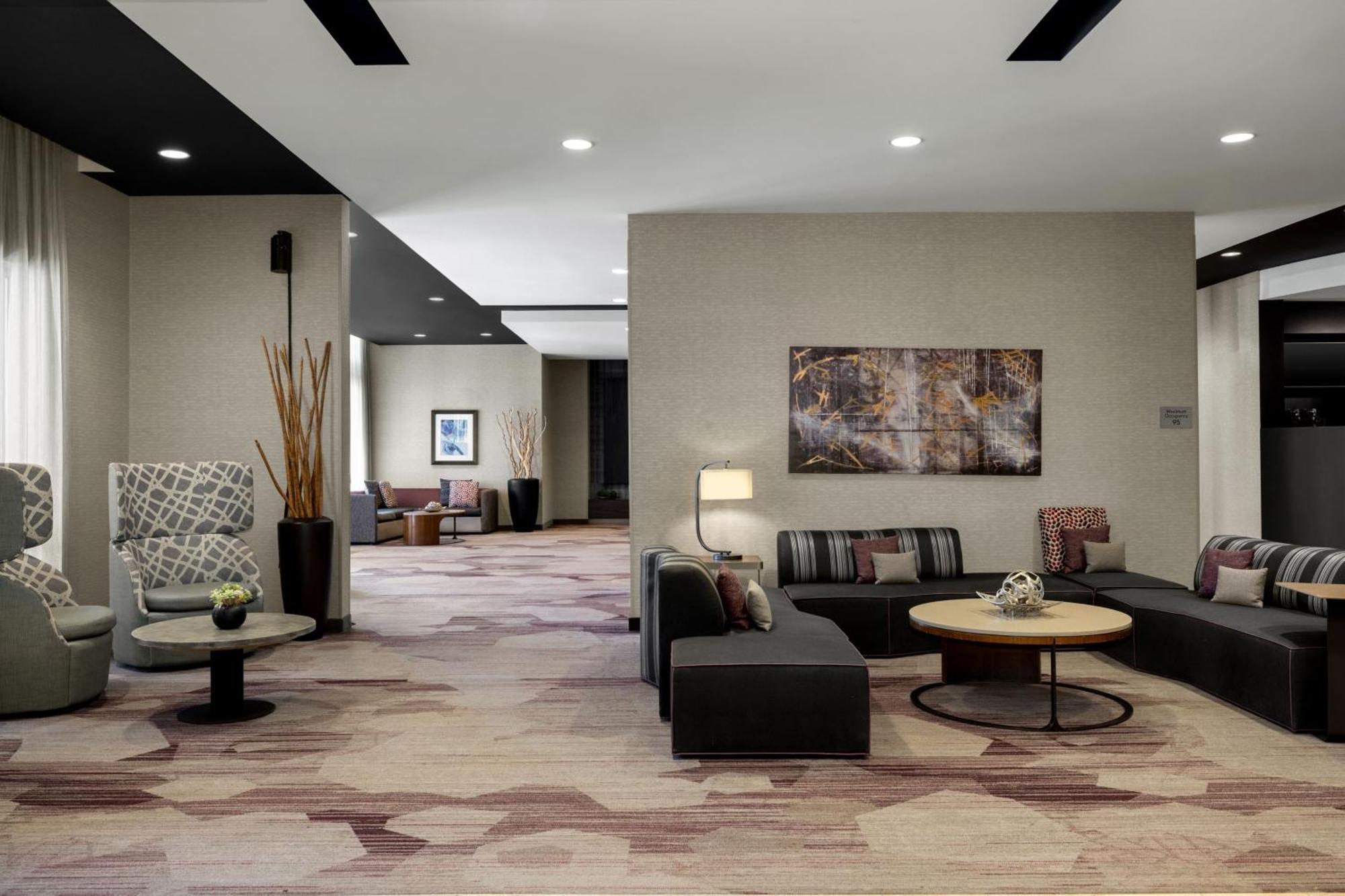 Courtyard By Marriott Omaha Bellevue At Beardmore Event Center Экстерьер фото