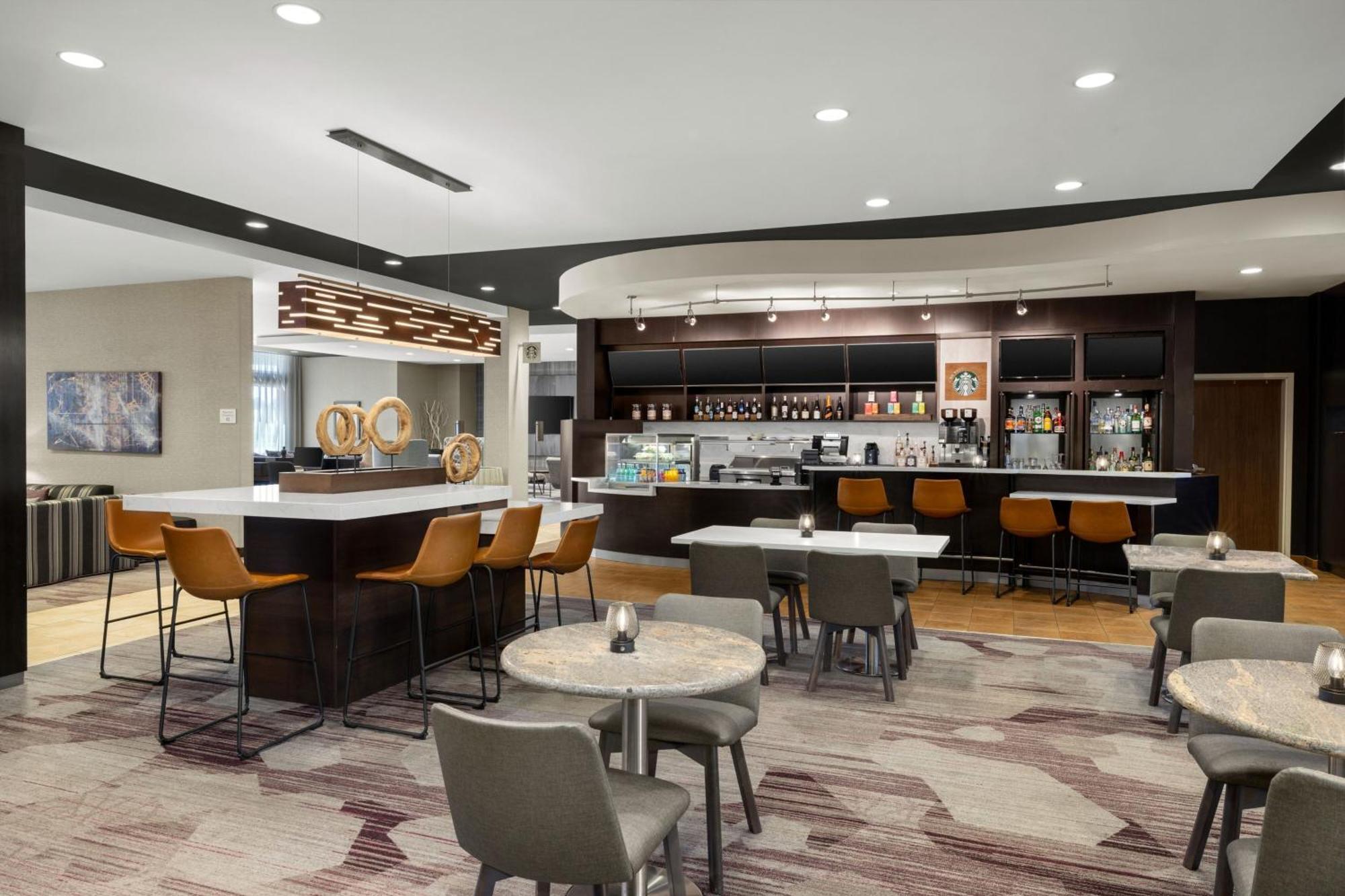 Courtyard By Marriott Omaha Bellevue At Beardmore Event Center Экстерьер фото