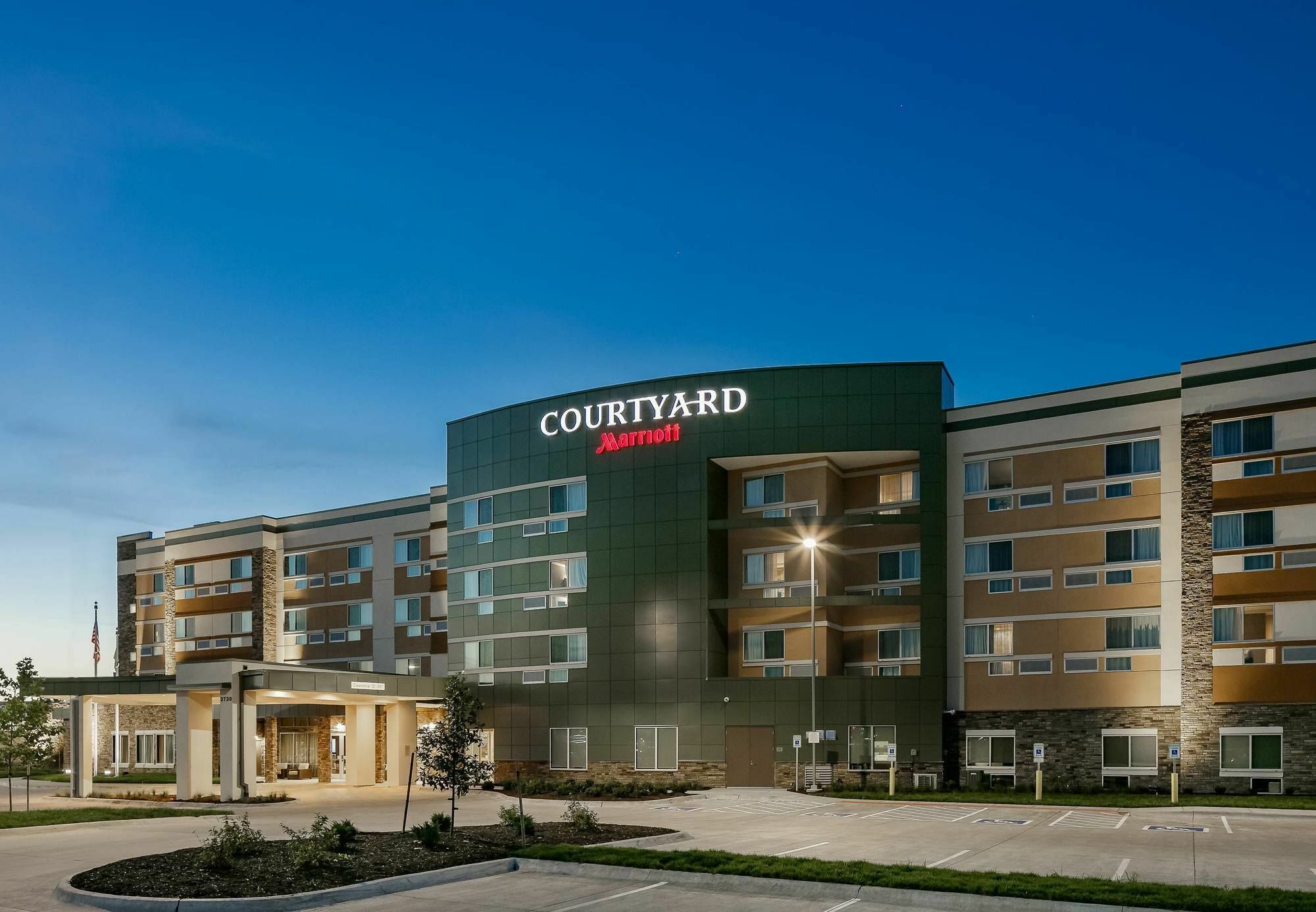 Courtyard By Marriott Omaha Bellevue At Beardmore Event Center Экстерьер фото